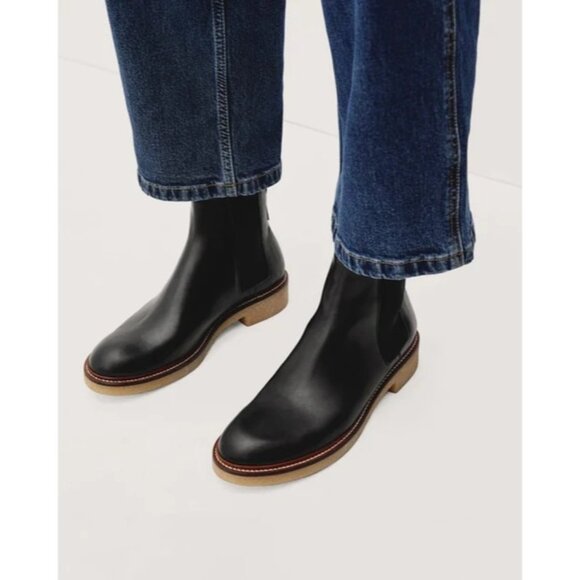EVERLANE The Chelsea Boots Leather Black Size 8 $195 - Picture 1 of 8